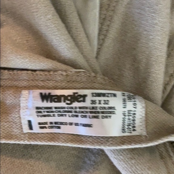 Wrangler 35x32 Jeans - Picture 3 of 3